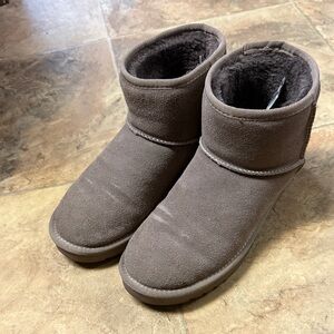 Grey Cushionaire Ankle Boots sz 9